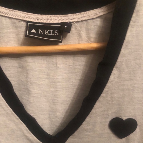 NKLS Tee - Picture 3 of 4